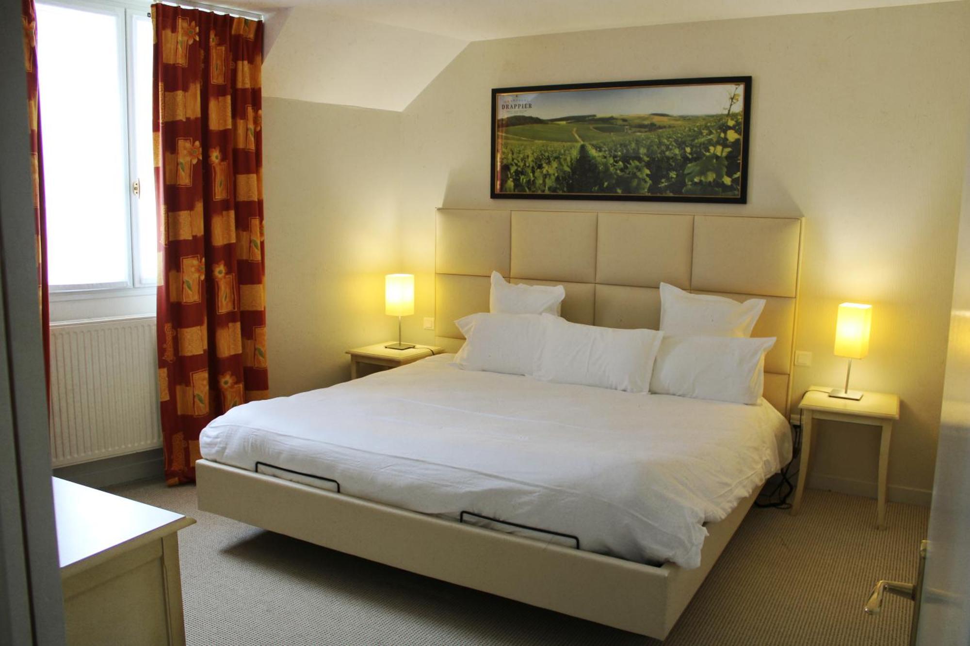 Auberge Du Lac, Sure Hotel Collection By Best Western Mesnil-Saint-Pere Exterior photo